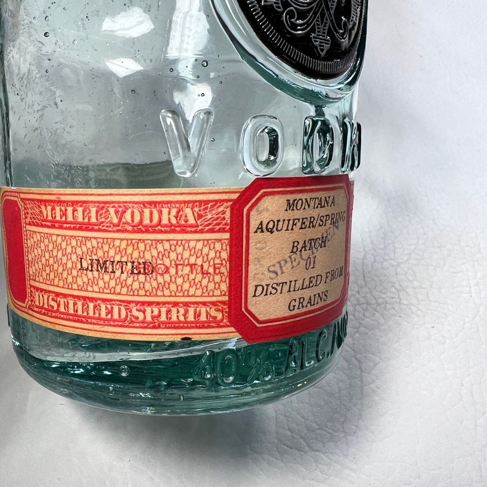 Pair of Meili Vodka Empty Bottle Jason Momoa Recycled Glass Green Montana Spirit - Picture 11 of 11
